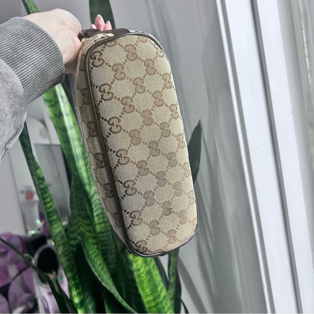 Gucci - Picture 3 of 11
